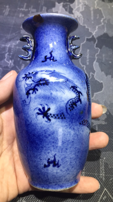 古玩陶瓷龍紋雙耳瓶拍賣，當前價格7500元