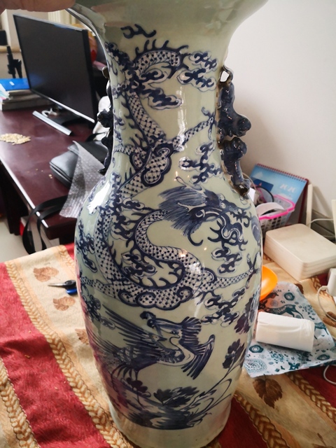 古玩陶瓷青花龍鳳瓶拍賣，當前價格6000元