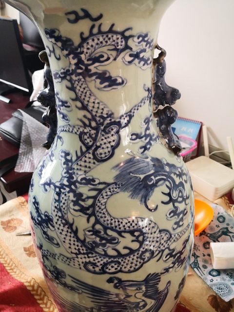 古玩陶瓷青花龍鳳瓶拍賣，當前價格6000元