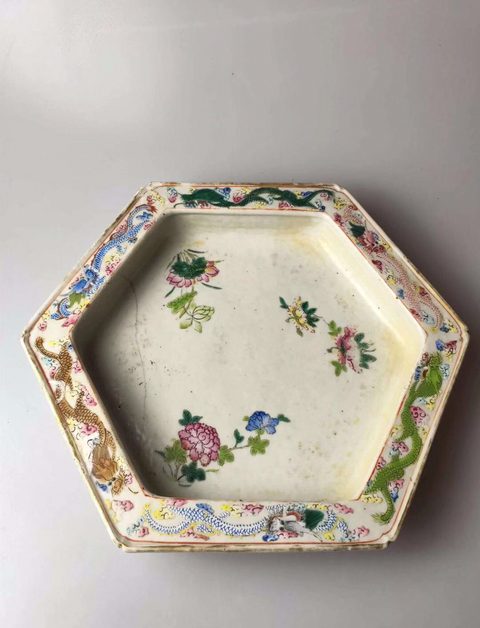 古玩陶瓷(繪畫精品)粉彩六彩龍紋六角八寶花卉大盆拍賣,當(dāng)前價(jià)格0元