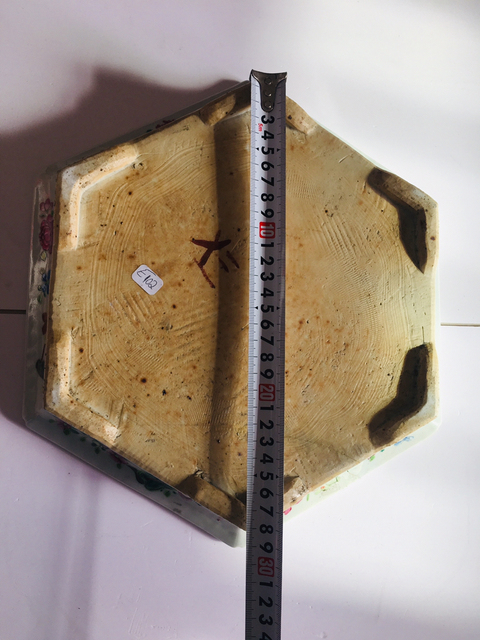 古玩陶瓷(繪畫精品)粉彩六彩龍紋六角八寶花卉大盆拍賣,當(dāng)前價(jià)格0元