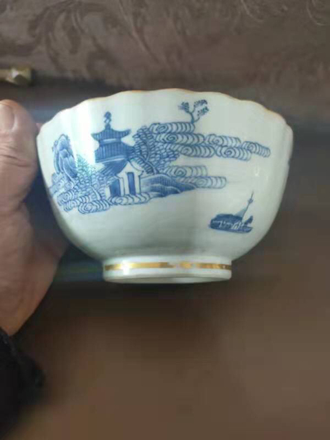 古玩陶瓷樓臺亭閣山水紋青花碗拍賣，當前價格11000元