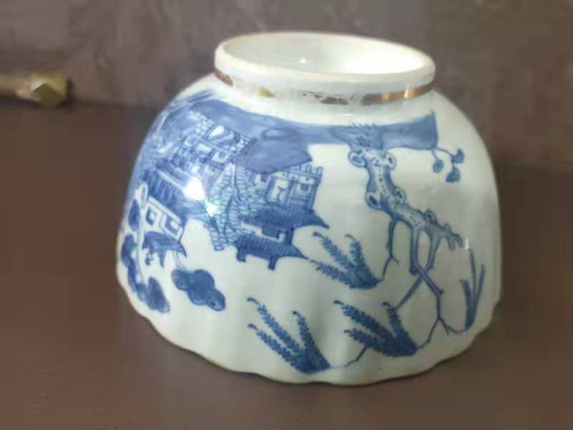 古玩陶瓷樓臺亭閣山水紋青花碗拍賣，當前價格11000元