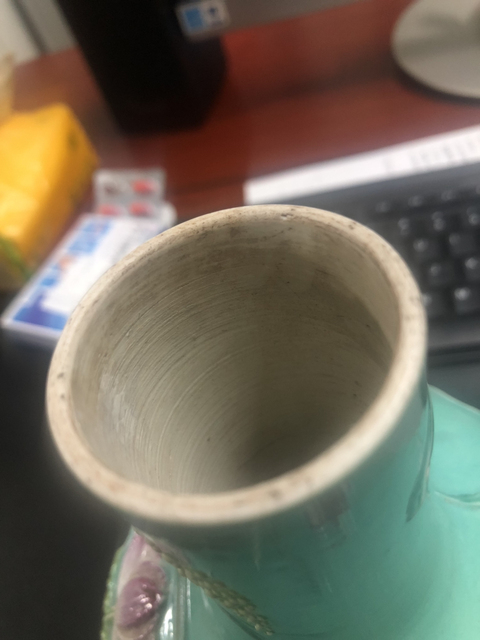 古玩陶瓷天球瓶拍賣，當前價格9000元