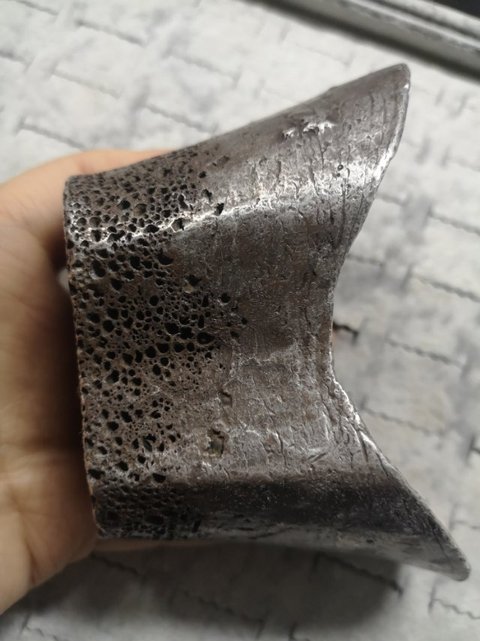 古玩錢幣滕縣五十兩銀錠拍賣，當前價格19000元