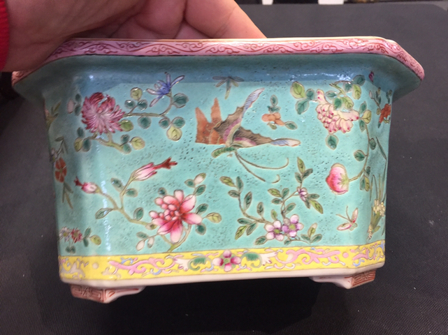 古玩陶瓷粉彩花盆拍賣，當前價格8000元