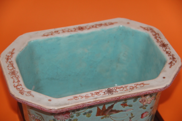 古玩陶瓷粉彩花盆拍賣，當前價格8000元