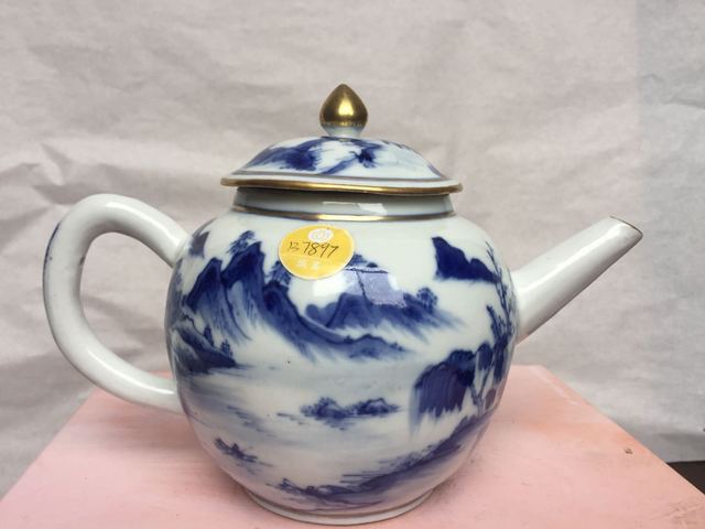 古玩陶瓷青花描金山水人物紋執(zhí)壺拍賣，當(dāng)前價(jià)格8000元