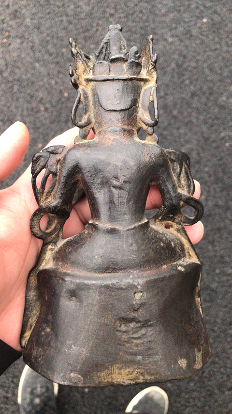 古玩銅器菩薩拍賣，當(dāng)前價(jià)格13000元