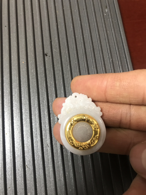 古玩玉器吊墜拍賣，當前價格13900元