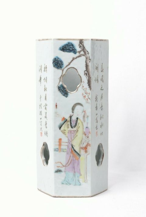 古玩陶瓷粉彩侍女人物紋六方鏤空帽筒拍賣，當前價格9680元