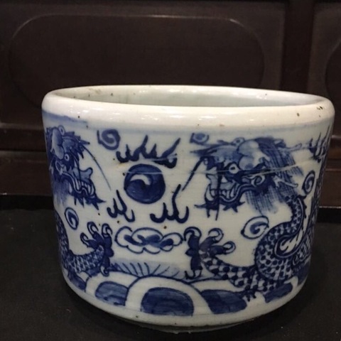 古玩陶瓷龍紋青花爐拍賣，當(dāng)前價(jià)格13900元