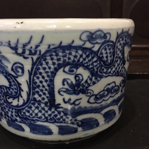 古玩陶瓷龍紋青花爐拍賣，當(dāng)前價(jià)格13900元