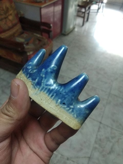 古玩陶瓷藍釉印花筆山拍賣，當前價格9900元