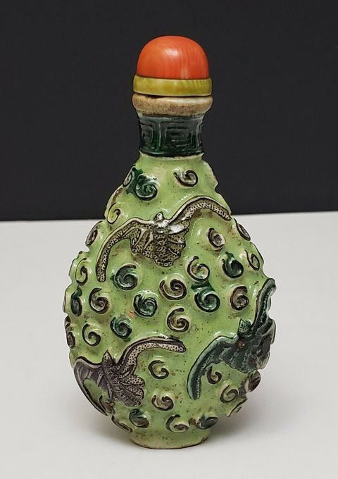 古玩陶瓷粉彩堆塑福壽紋鼻煙壺拍賣，當前價格11800元