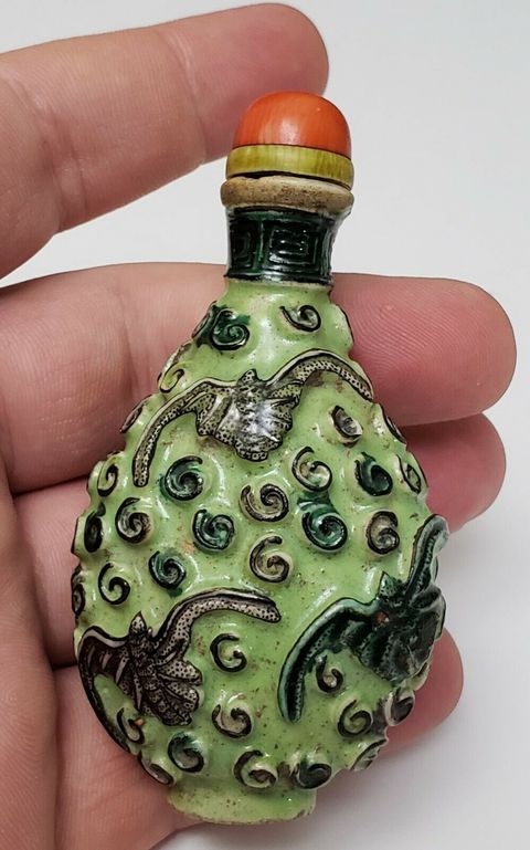 古玩陶瓷粉彩堆塑福壽紋鼻煙壺拍賣，當前價格11800元