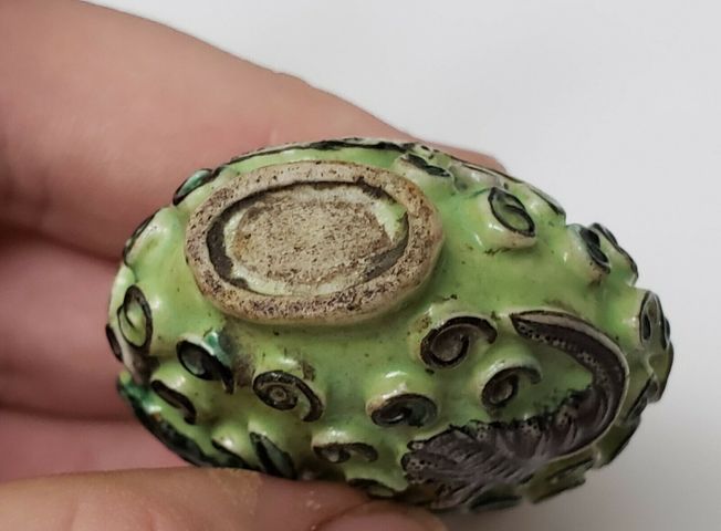 古玩陶瓷粉彩堆塑福壽紋鼻煙壺拍賣，當前價格11800元