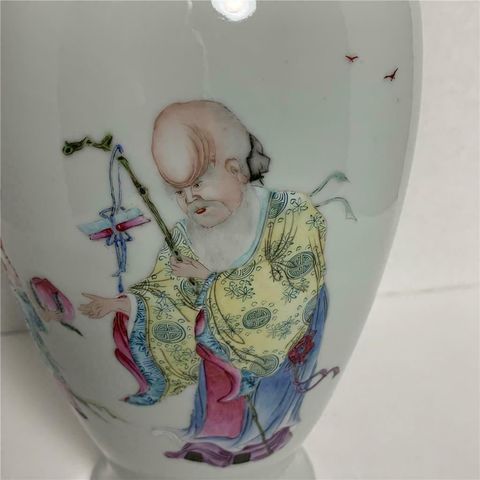 古玩陶瓷粉彩福祿壽三星紋瓶拍賣，當(dāng)前價(jià)格9900元