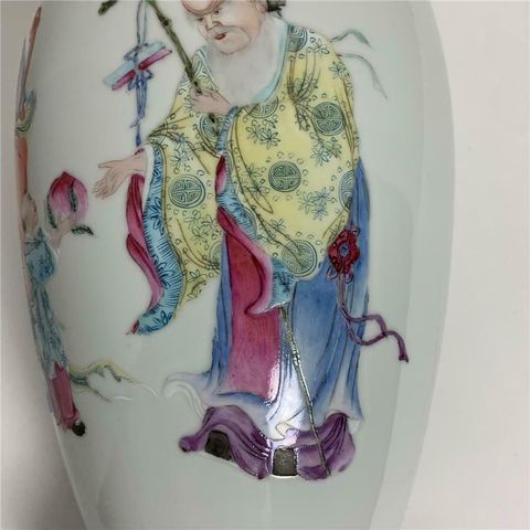 古玩陶瓷粉彩福祿壽三星紋瓶拍賣，當(dāng)前價(jià)格9900元