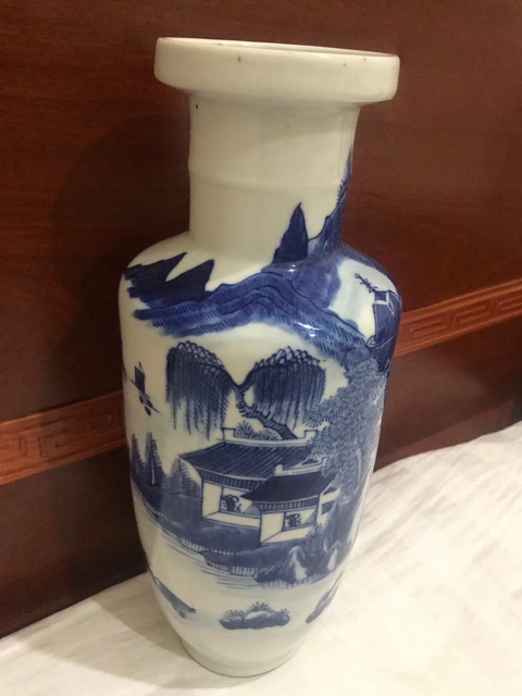 古玩陶瓷青花山水紋棒槌瓶拍賣，當前價格8900元