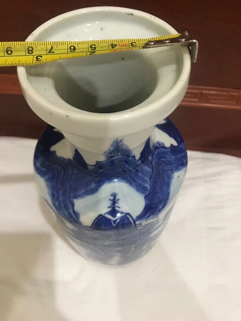 古玩陶瓷青花山水紋棒槌瓶拍賣，當前價格8900元