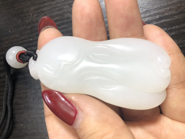 古玩玉器玉掛件拍賣，當(dāng)前價(jià)格13990元