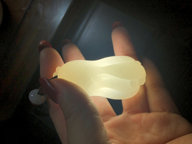 古玩玉器玉掛件拍賣，當(dāng)前價(jià)格13990元