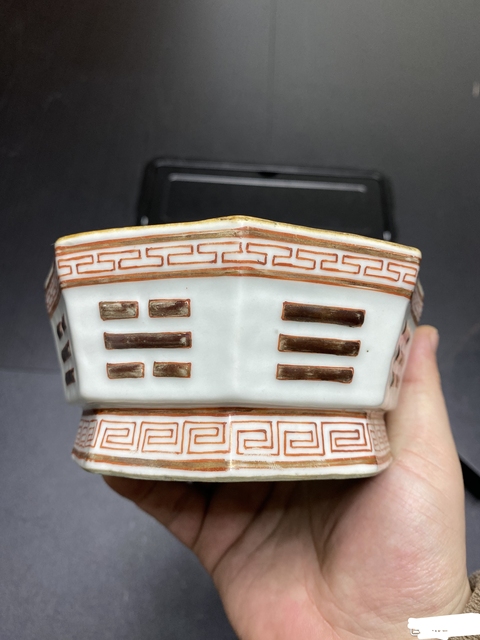 古玩陶瓷八卦碗拍賣，當前價格12000元