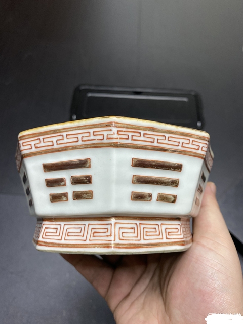 古玩陶瓷八卦碗拍賣，當前價格12000元