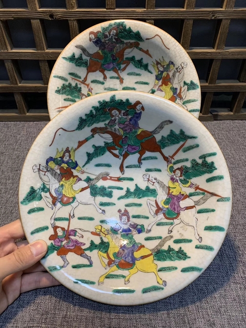 古玩陶瓷哥釉五彩碗拍賣，當(dāng)前價(jià)格18000元