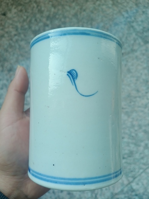 古玩陶瓷博古圖青花筆筒拍賣,當前價格1999元