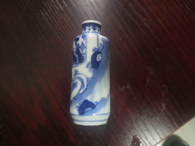 古玩陶瓷鼻煙壺拍賣，當前價格8000元