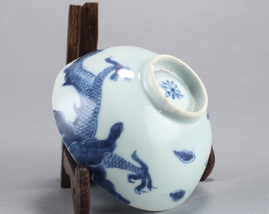 古玩陶瓷龍紋青花碗拍賣，當前價格10000元