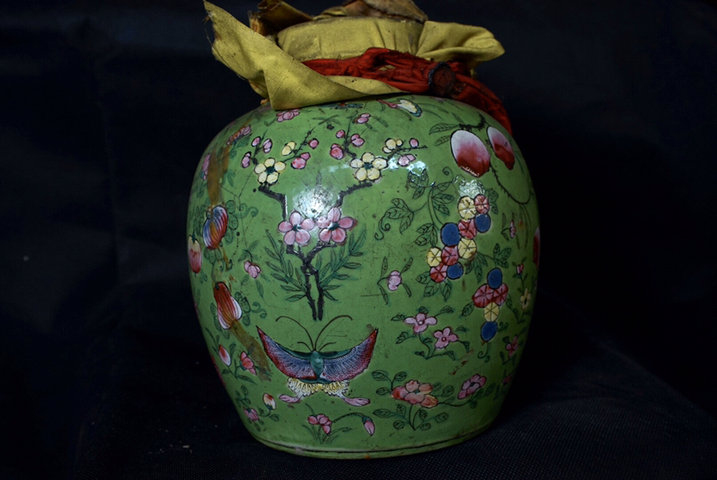 古玩陶瓷綠地粉彩瓜瓞綿綿紋罐拍賣，當前價格5000元