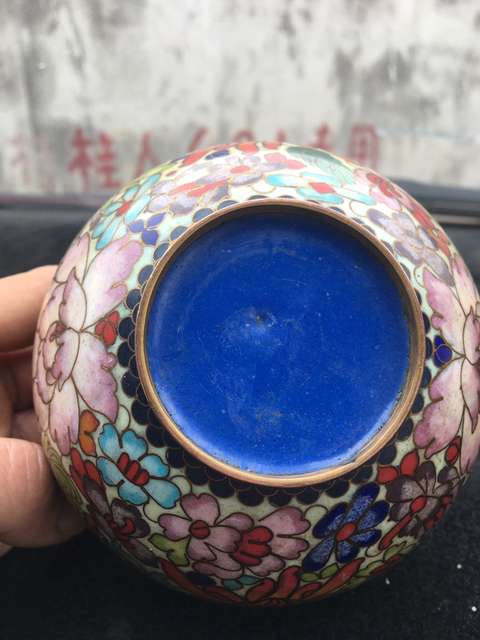 古玩陶瓷景泰藍花卉紋蘋果形蓋罐拍賣，當前價格8500元