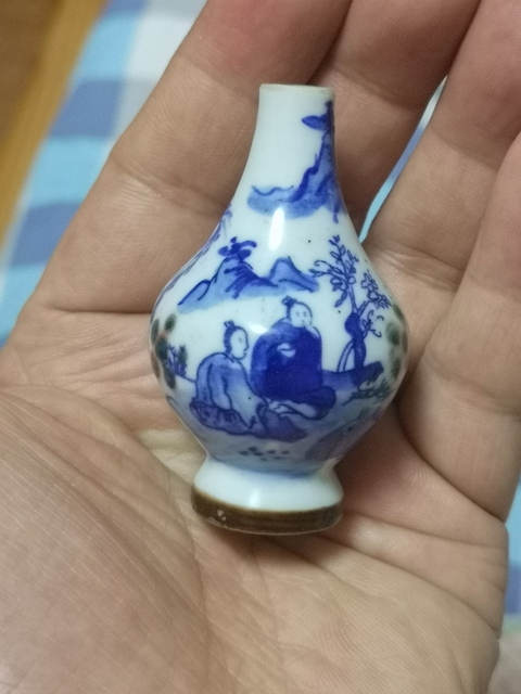 古玩陶瓷青花釉里紅小瓶拍賣，當前價格8900元