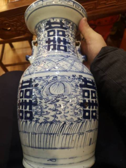 古玩陶瓷青花纏枝牡丹紋喜字瓶拍賣，當前價格8980元