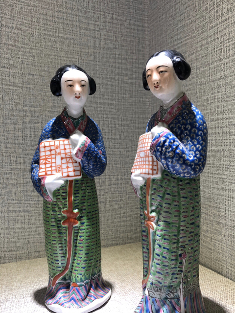 古玩陶瓷仕女粉彩塑像拍賣，當(dāng)前價(jià)格6800元