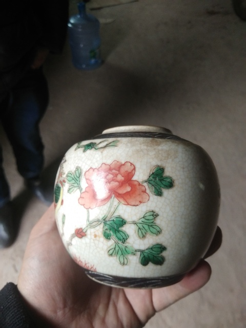 古玩陶瓷哥釉五彩罐拍賣，當前價格2000元