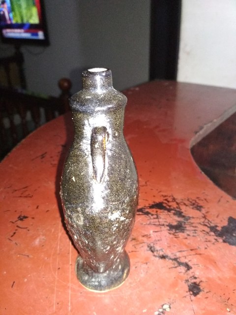 古玩陶瓷醬釉瓶拍賣，當前價格2000元