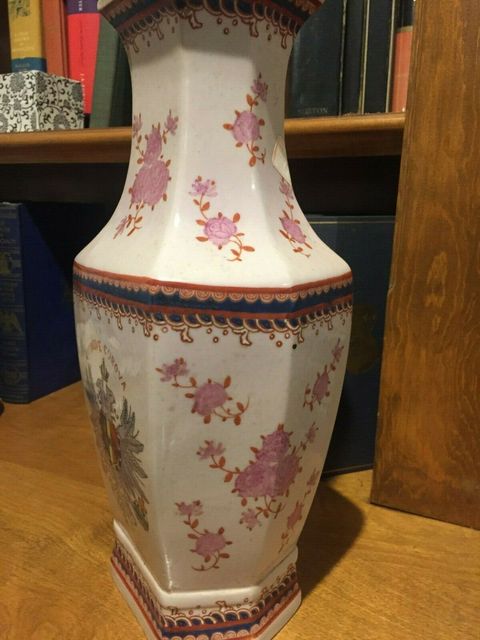 古玩陶瓷廣彩徽章瓷六方大瓶拍賣，當前價格10900元