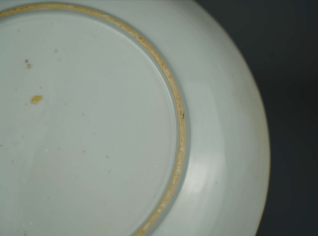 古玩陶瓷粉彩花蝶紋盤拍賣，當前價格8900元