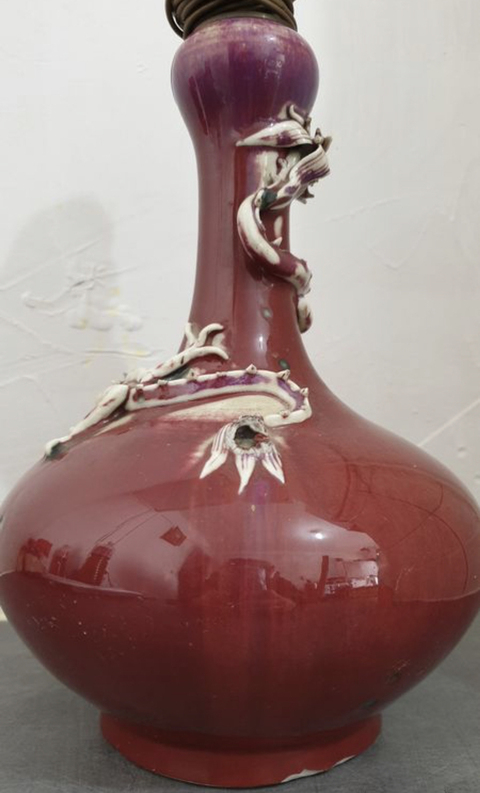 古玩陶瓷紅釉貼塑螭龍瓶拍賣，當前價格10800元