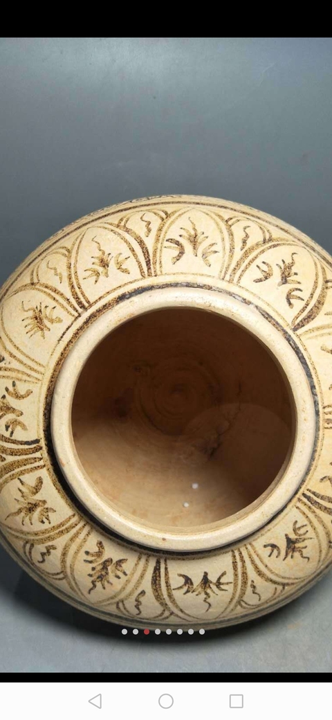 古玩陶瓷白釉畫(huà)花罐拍賣(mài)，當(dāng)前價(jià)格11800元