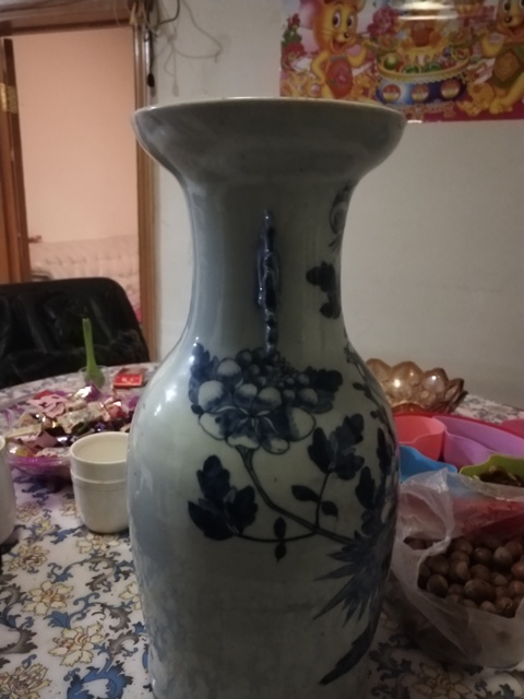 古玩陶瓷青花瓶拍賣，當(dāng)前價(jià)格9800元