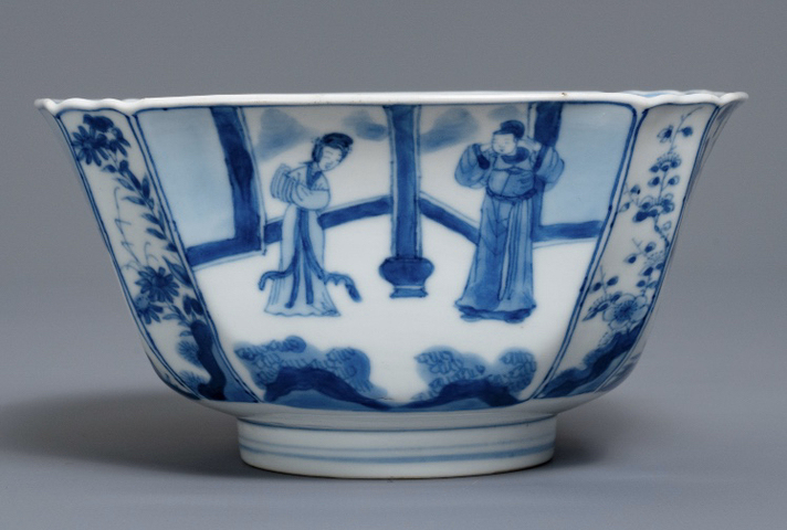 古玩陶瓷清康熙  青花西廂記人物故事圖花口碗拍賣，當前價格13800元