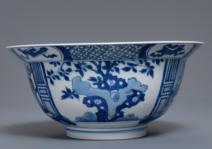 古玩陶瓷青花西廂記人物故事紋折沿碗拍賣，當前價格9500元