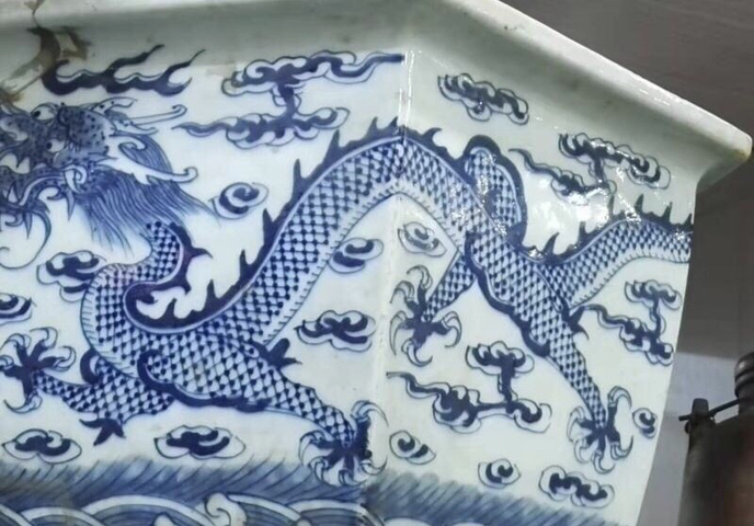 古玩陶瓷龍紋花盆拍賣，當前價格8800元