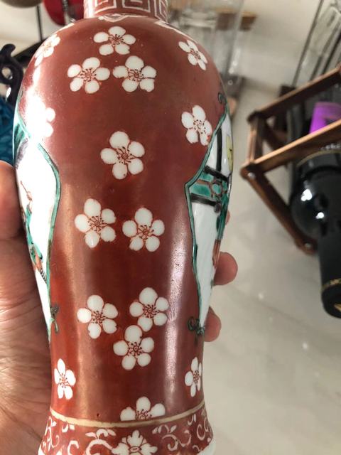 古玩陶瓷人物瓶拍賣，當前價格9000元