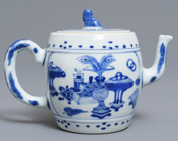 古玩陶瓷康熙青花山水人物壺拍賣，當前價格10000元